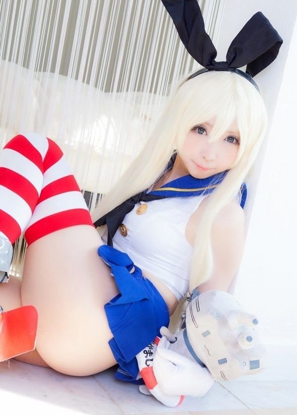 日本巨乳Coser無褲褲作品大膽放送！