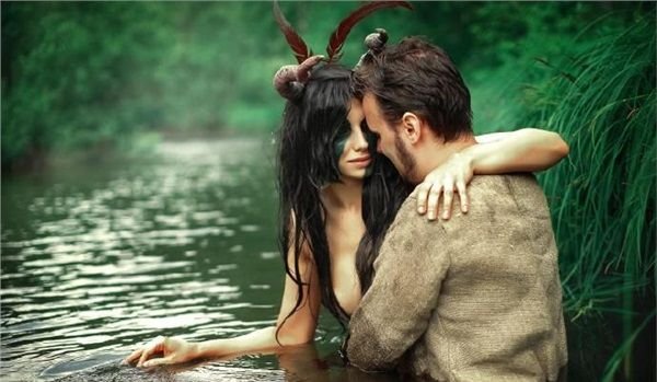 《The Witcher 3》半裸Cosplay！噴血大放送！