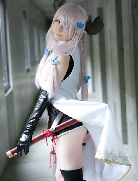 週末噴血Cosplay大放送！有料到爆燈！