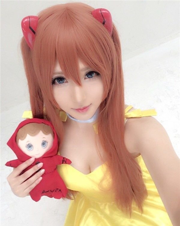 高手！一女生Cosplay出不同風味角色大放送！