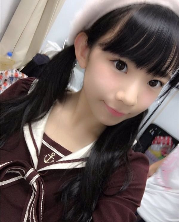 超童顏爆乳寫真女星晒生活照！佢朋友仲勁.....