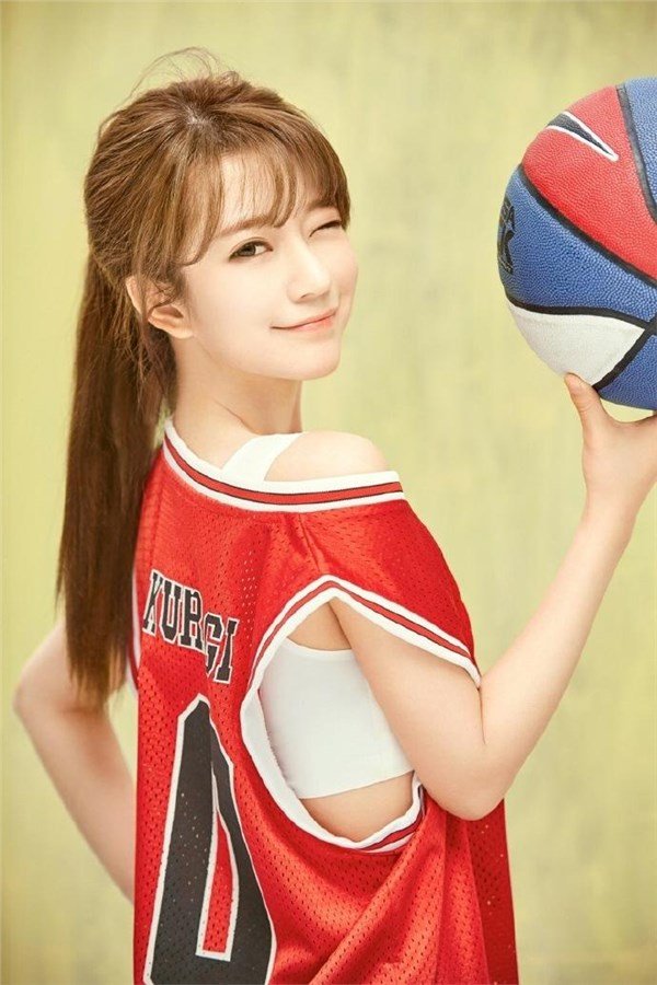 韓國第一美少女Cosplay《SLAM DUNK》！