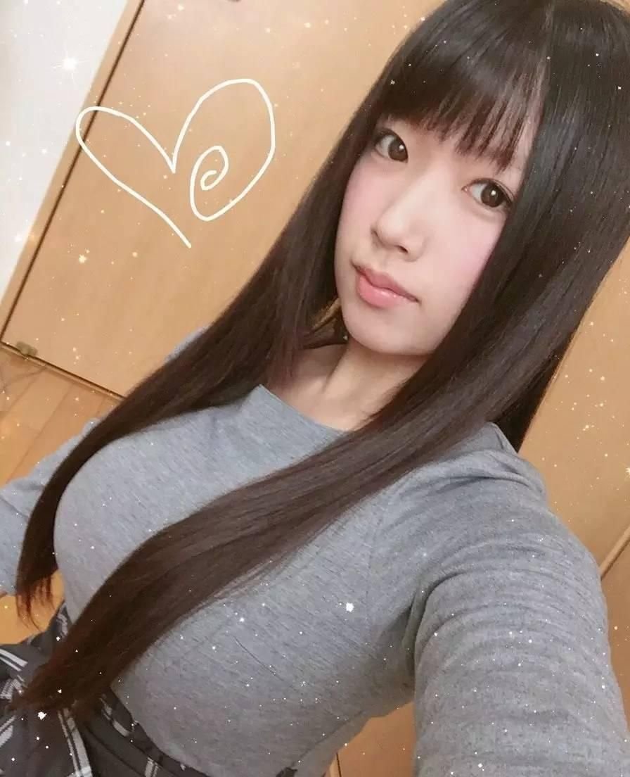 肉感美少女Coser 晒出致命噴血誘惑！