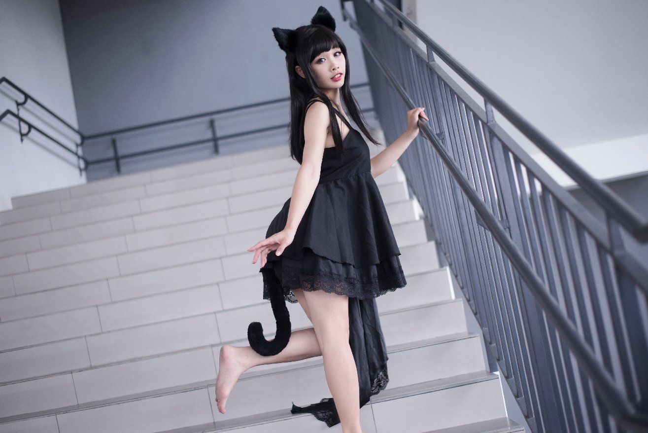 週末養眼Cosplay放送！Saber好性感！