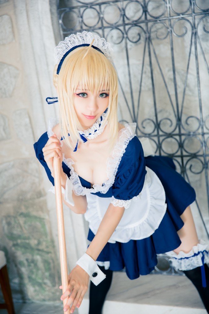 週末養眼Cosplay放送！Saber好性感！