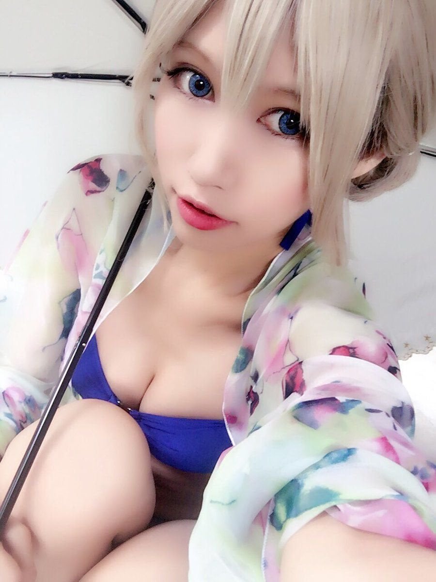 Twitter「好胸日」又來了！女生又比拼！