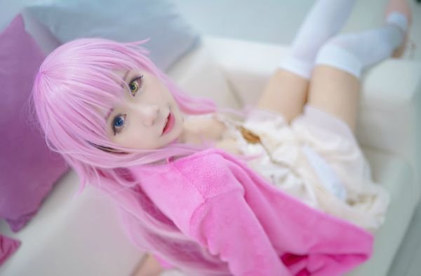 一週大師級Cosplay噴血放送！
