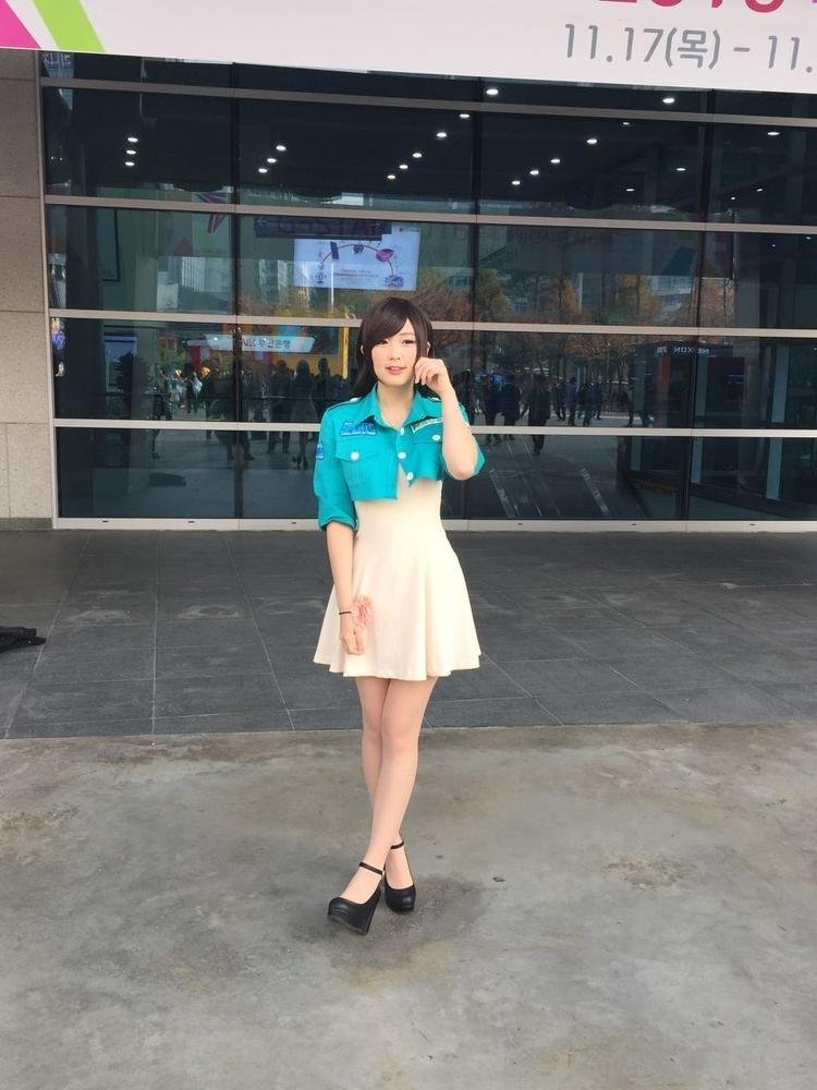 螺旋貓成員現身Gstar未開工便服Look曝光！