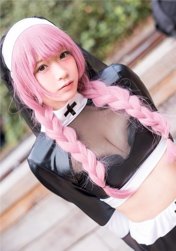 色色修女Cosplay！逆天身材透出來！