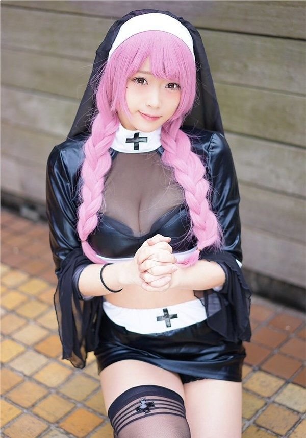 色色修女Cosplay！逆天身材透出來！