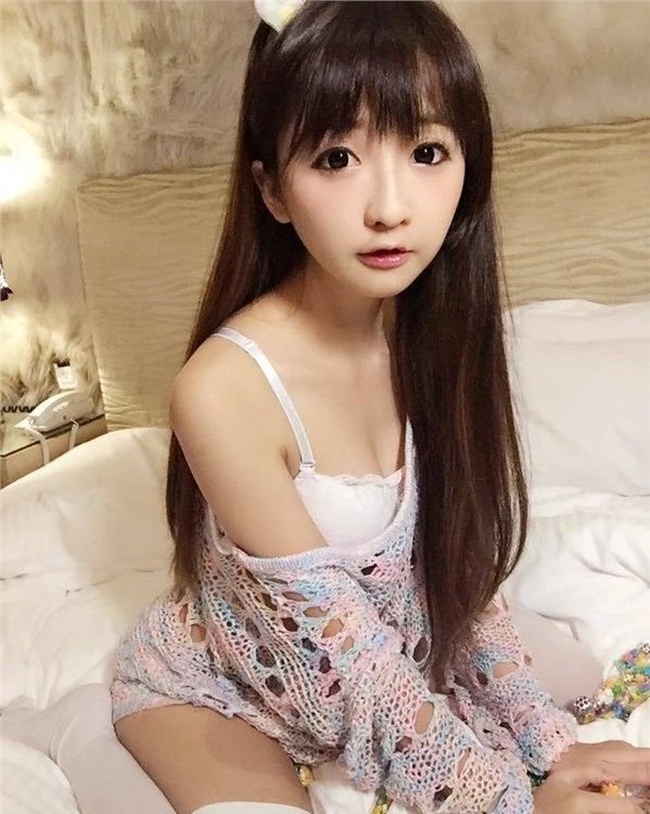 台灣網絡驚現合法爆乳蘿莉！