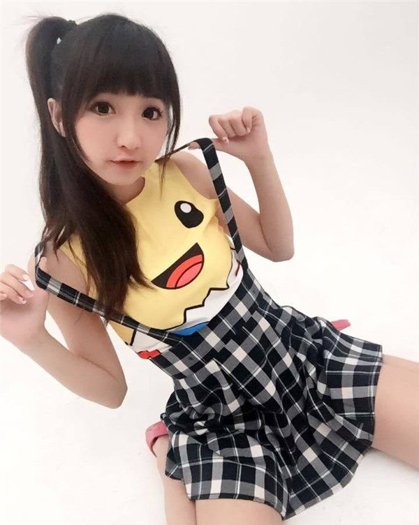 台灣網絡驚現合法爆乳蘿莉！