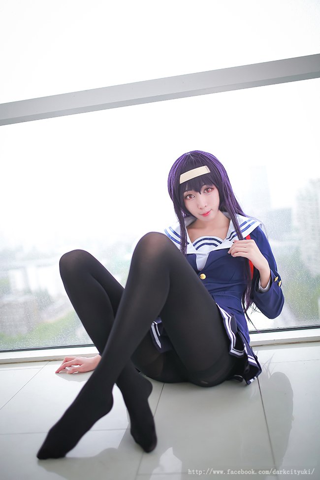 一週大師級Cosplay噴血放送！爆乳vs走光！