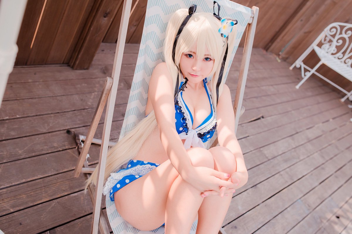 一週大師級Cosplay噴血放送！爆乳vs走光！