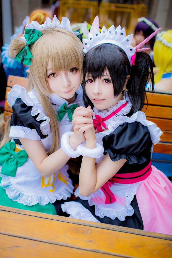 一週大師級Cosplay噴血放送！爆乳vs走光！