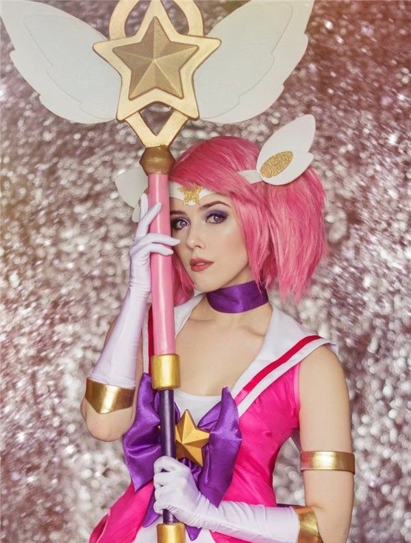 神還原Cosplay又一高手！《英雄聯盟》樣樣似！