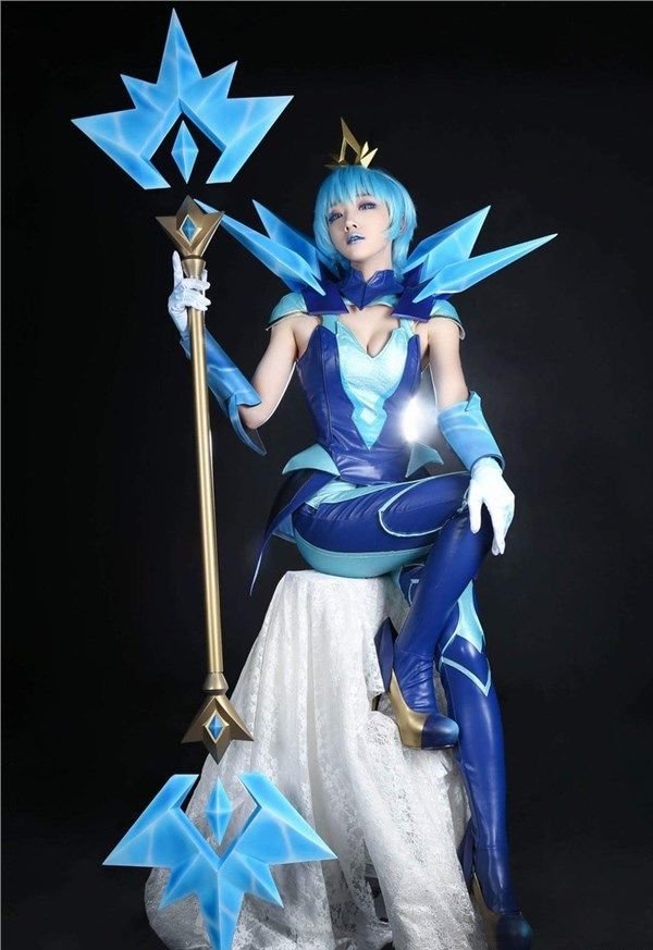 螺旋貓COS《LOL》大元素使！超冷艷！