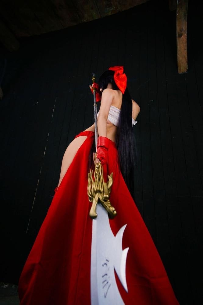 超尺度！娘化關羽Cosplay噴血放送！