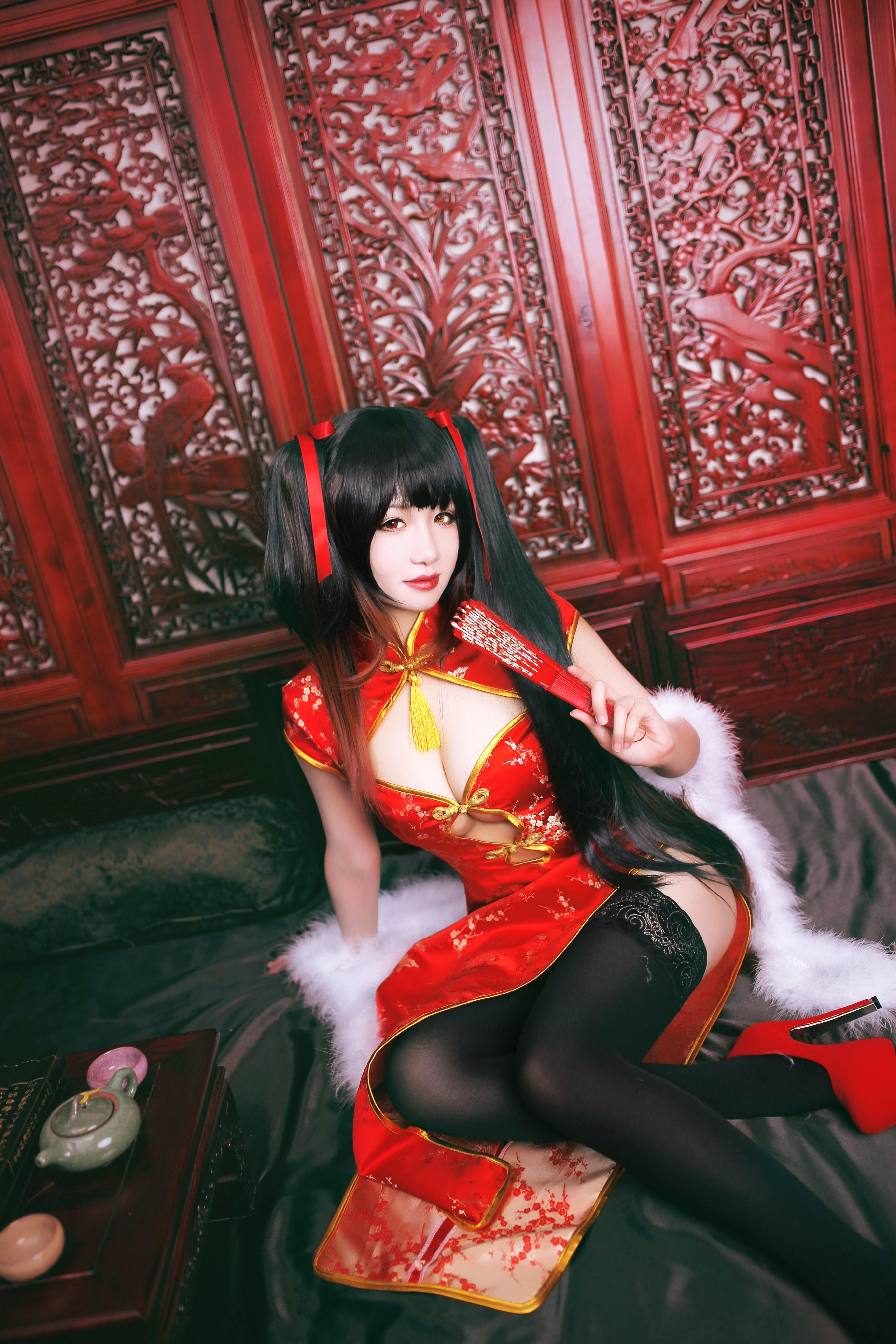 噴血極限性感Cosplay繼續放送！暖過今晚夜！