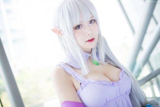 提神級！火辣噴血Cosplay早晨放送！