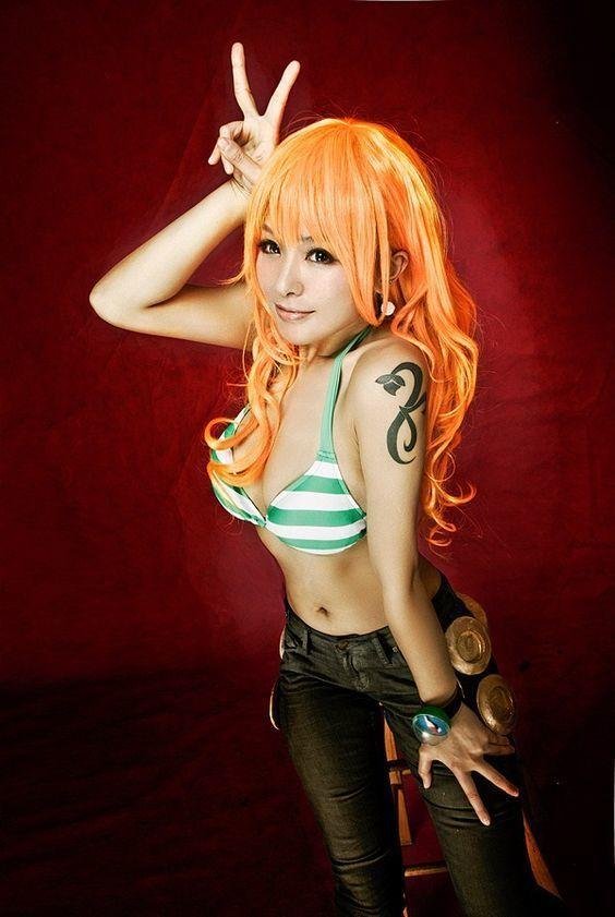 爆乳vs清純！大師級超噴血Cosplay放送！