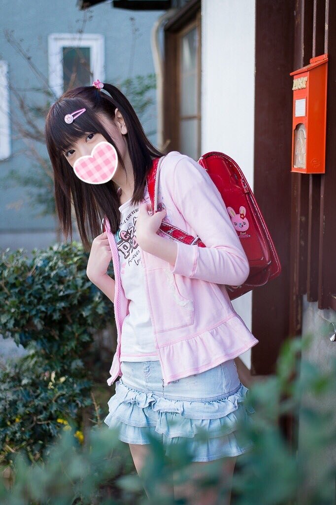 「小學生書包日」女生們瘋搶Cosplay扮蘿莉！萌不死你誓不休！