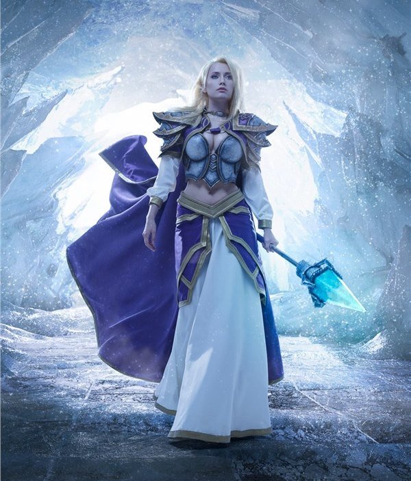 絕世美顏、美胸、美屁、美男(!?)專業級Cosplay放送！