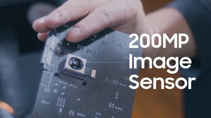 Samsung展示2億像素鏡樣版 會由Motorola新機搶先用上