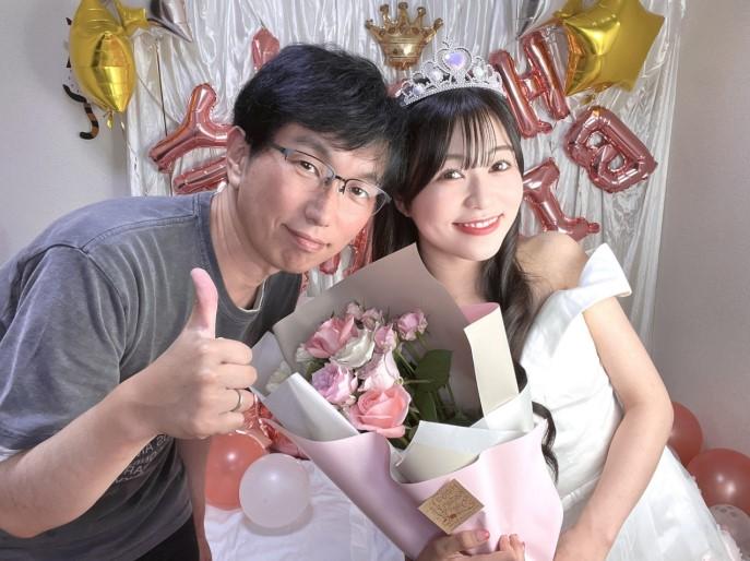 追星最高境界 日本47歲大叔娶20歲少女偶像