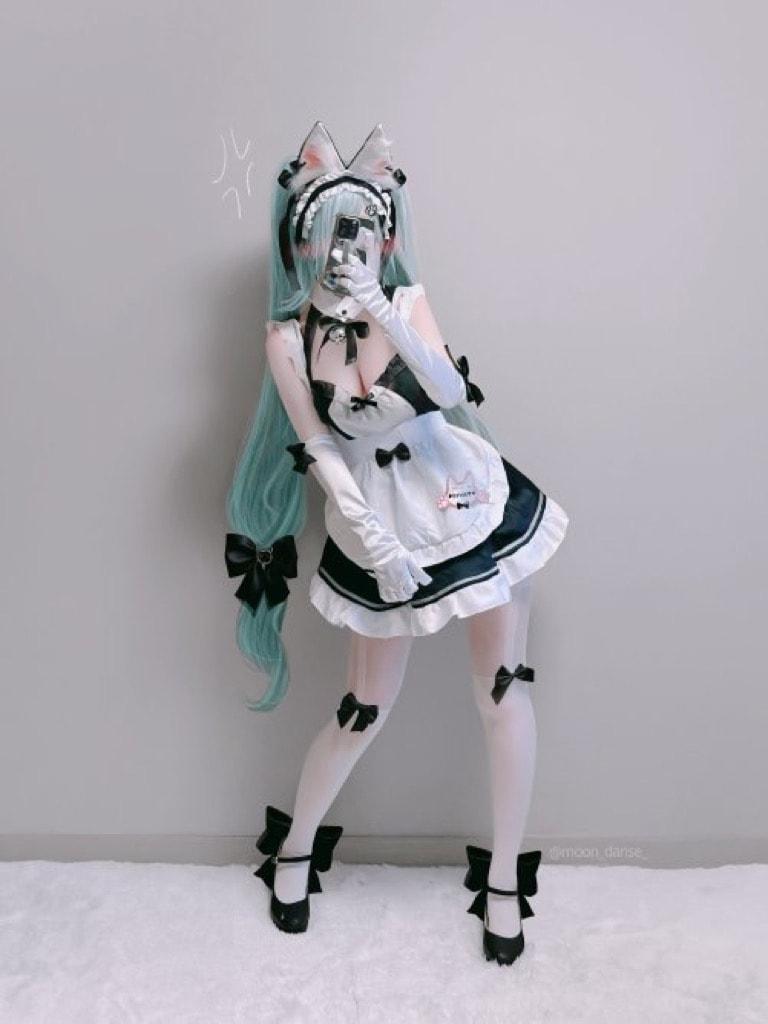  手遊《勝利女神：妮姬》美術畫師分享本人Cosplay作品