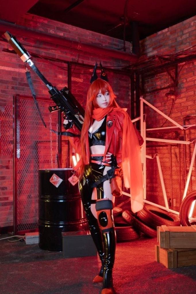  手遊《勝利女神：妮姬》美術畫師分享本人Cosplay作品
