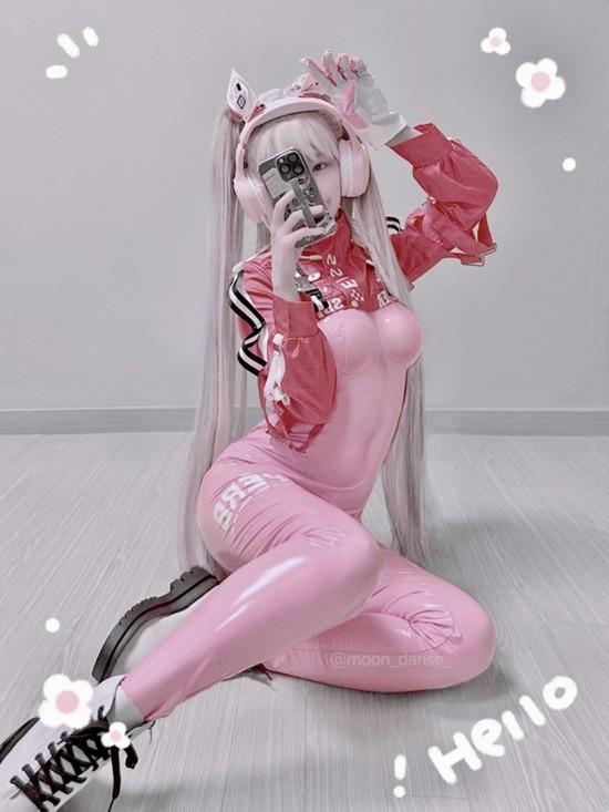 《勝利女神：妮姬》遊戲畫師Cosplay作品分享