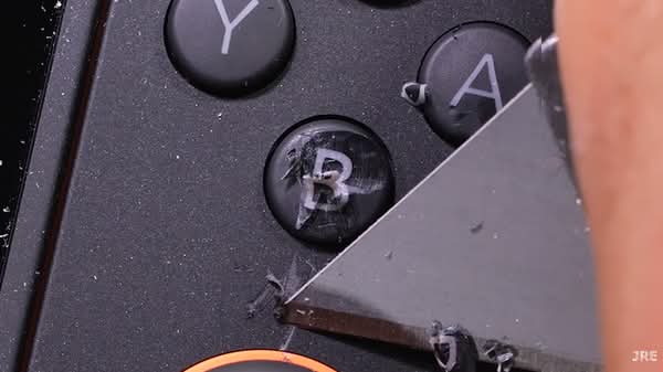 《Switch 2》極限耐久測試曝光　刀割火燒仍能正常運作