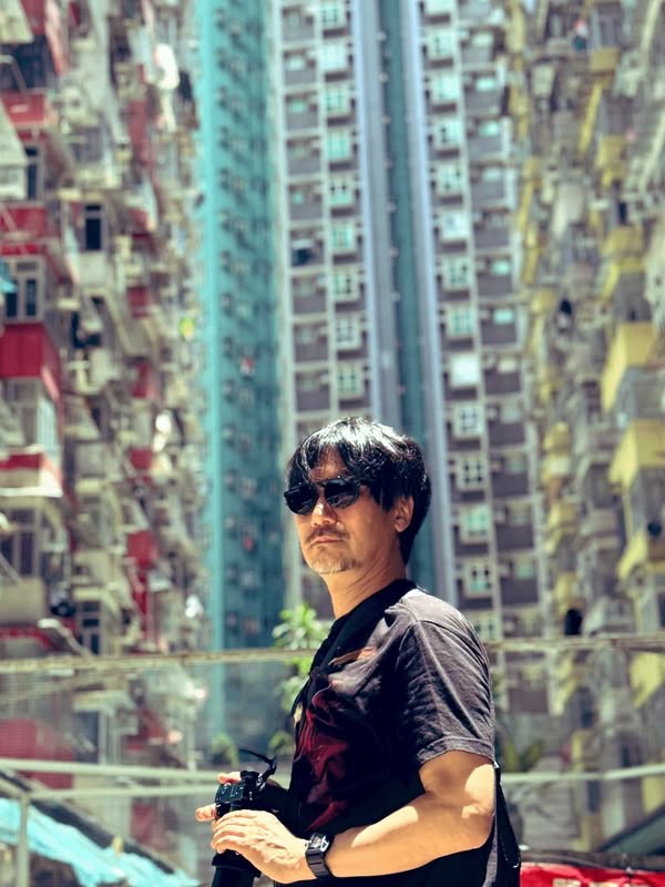 小島秀夫抵港打卡怪獸大廈 《死亡擱淺2》巡迴活動香港站即將舉行