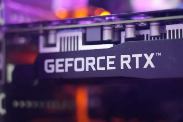 NVIDIA 新驅動程式導致 RTX 50 系列顯示卡效能下降