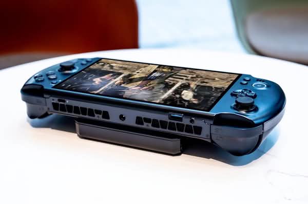 PC手提遊戲機 GPD Win 5 搭載 Ryzen Strix Halo：三個版本售價確認