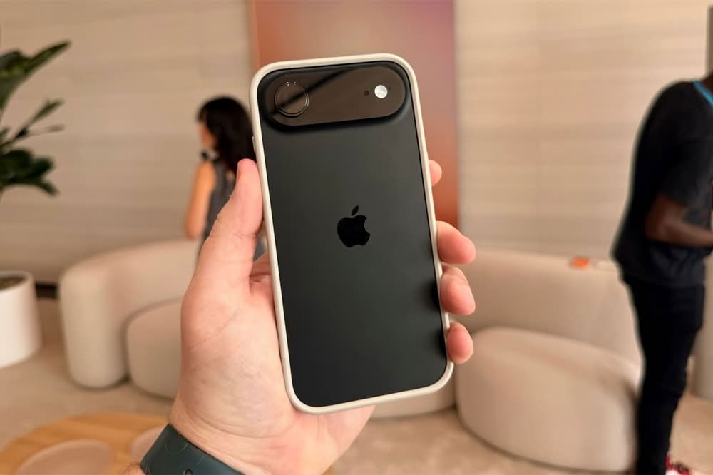 iPhone Air到手僅一天出現水霧　用戶質疑耐用性