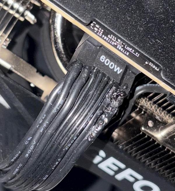 【警告】48 小時燒四張 RTX 5090 16 針接口再爆重大隱患