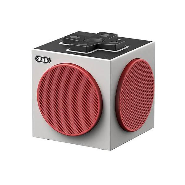 喇叭未內建重低音單元，但內置電池（圖片來源：8BitDo）