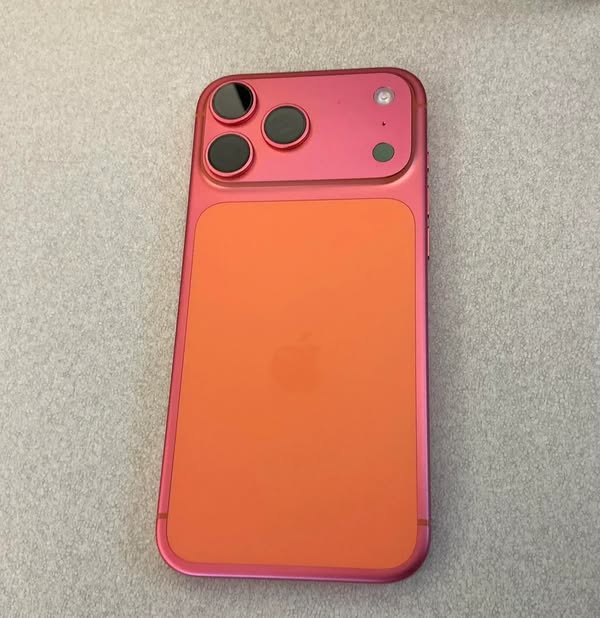 iPhone 17 Pro陽光暴曬致褪色 宇宙橙變玫瑰金