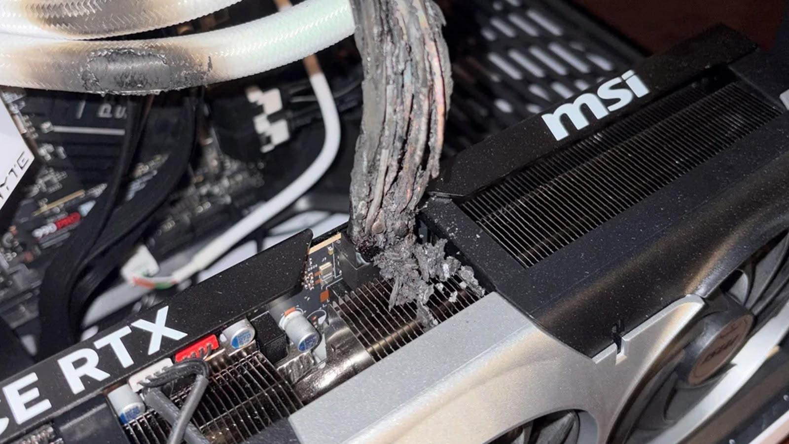 聖誕節真正的絕望 購買9個月顯示卡 5090 忽然起火