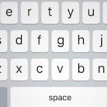 iOS 26 鍵盤漏字問題終修復　Apple 拖數月惹批評
